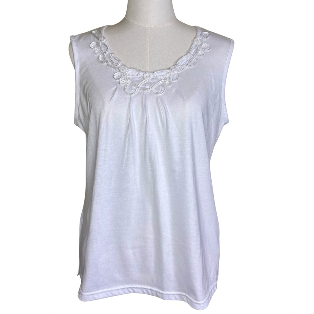 Vintage 90s White Embroidered Sleeveless Top
